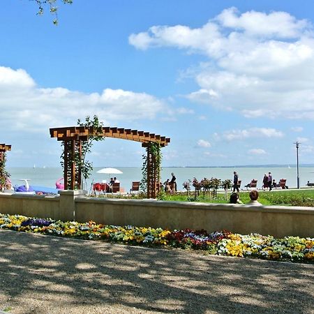 Strand Apartman 巴拉顿菲赖德 外观 照片